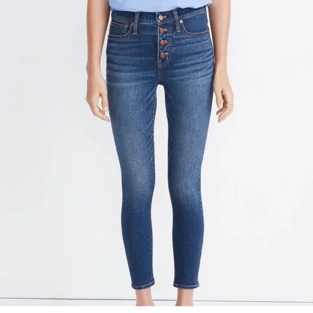 Madewell 9” Mid-Rise Skinny Crop.